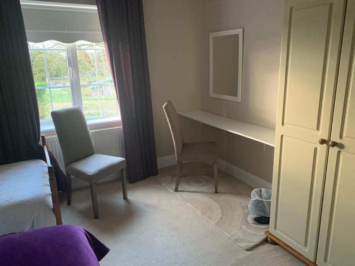 The Curragh Country House Accommodation Newbridge  Exteriör bild