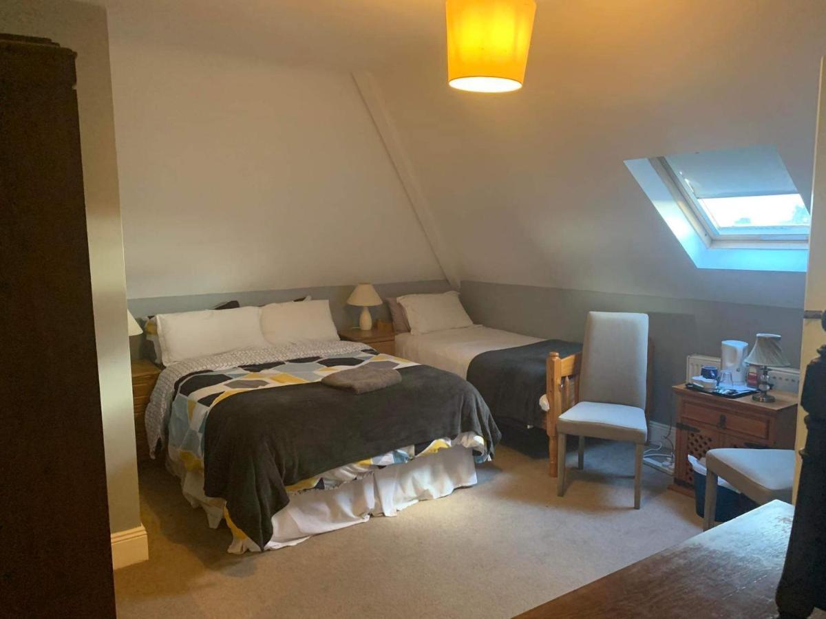 The Curragh Country House Accommodation Newbridge  Exteriör bild