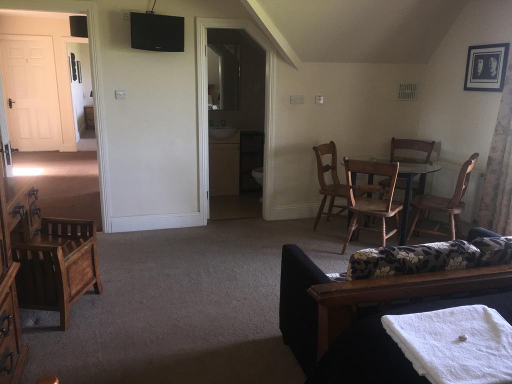 The Curragh Country House Accommodation Newbridge  Exteriör bild