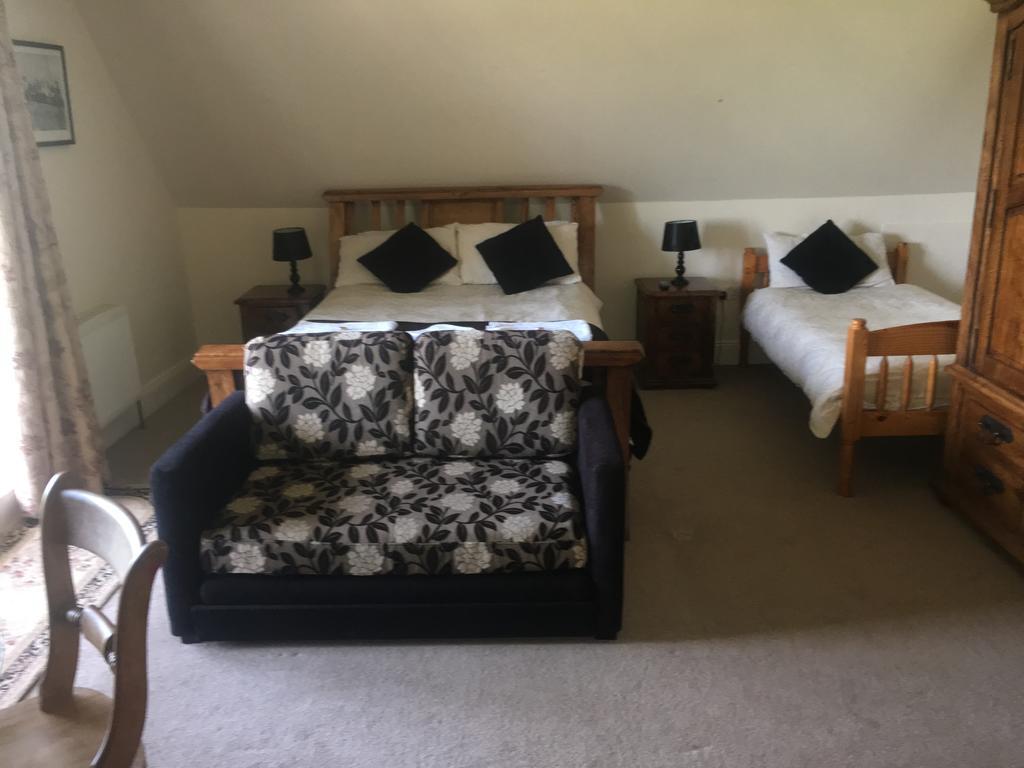 The Curragh Country House Accommodation Newbridge  Exteriör bild